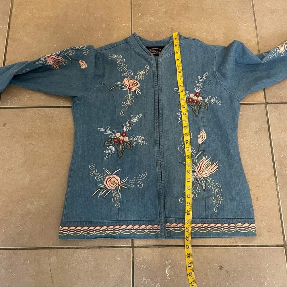 ALEX KIM Jacket Blue Denim  Floral Embroidery Lined Hook Closure Womens Size XL - Picture 7 of 7